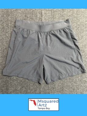 ASICS Mens Gray Running Shorts Large Athletic Training Zip Pocket 7 Inch